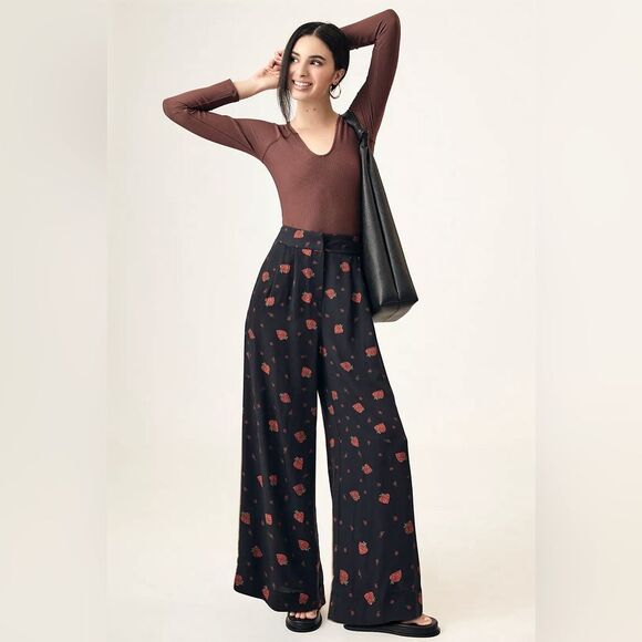 Farm Rio Strawberry Printed Wide Leg Pants in Black/Red size XS - Picture 1 of 16